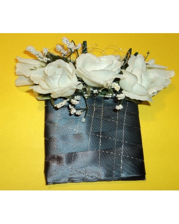 CLASSIC WHITE POCKET SQUARE